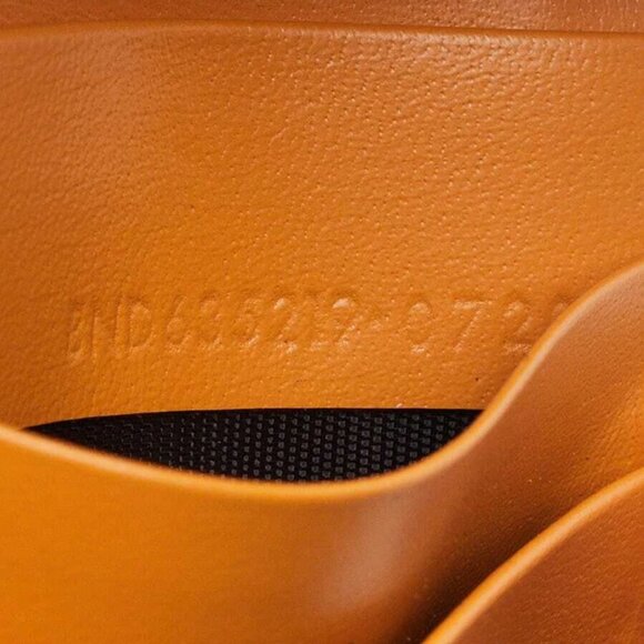 Yves Saint Laurent Beige Smooth Leather Mini Card Case on Chain Bag - Picture 7 of 12